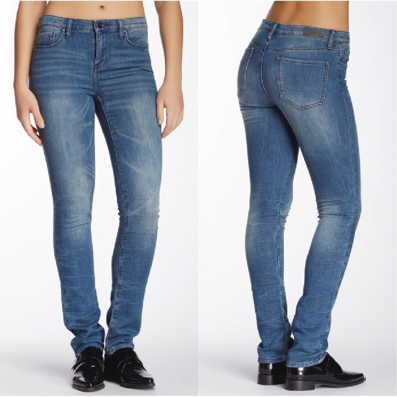 DKNY Soho Skinny Leg Jean - Picture 8 of 8